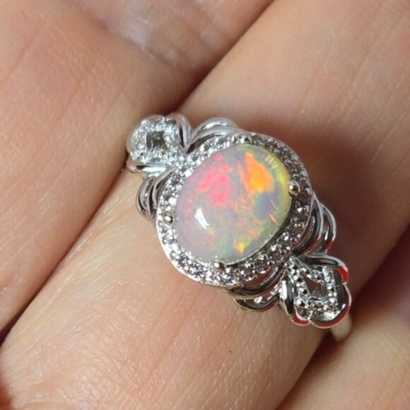 925 Sterling Silver Ring Sz 7.5 with Natural Fire Opal 9x7mm & White Topaz Gems. - Picture 5 of 6